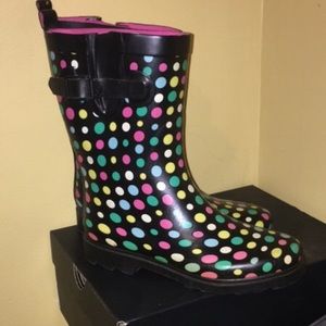 Black rain boots with polka dots